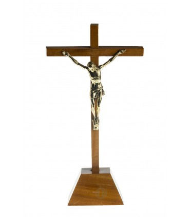 Crucifixo de Madeira com Cristo de Metal com base 28 x 14 cm