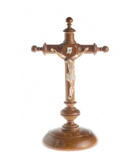 Crucifixo de Madeira com Cristo de Plástico 21 x 13 cm