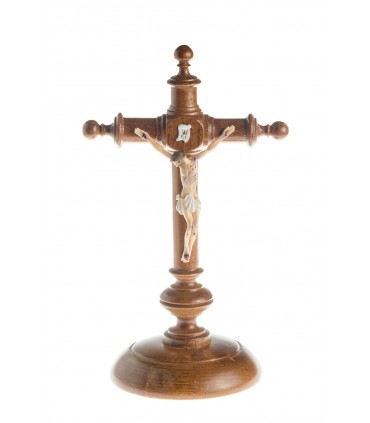Crucifixo de Madeira com Cristo de Plástico 21 x 13 cm